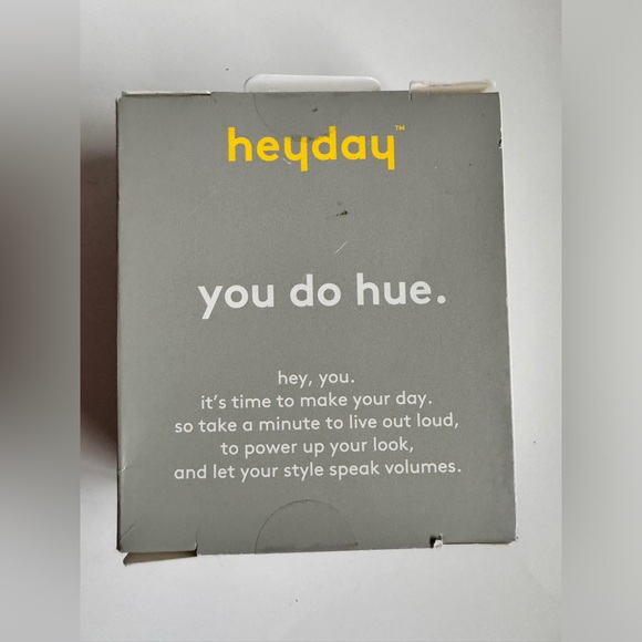 Heyday Yellow-Green Earbud Case Cover for Apple Airpod Gen 1 and Gen 2  New /Box - Picture 2 of 4